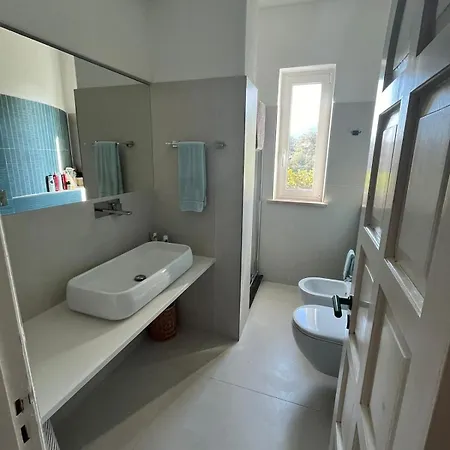 Vale Con Piscina イスキア島