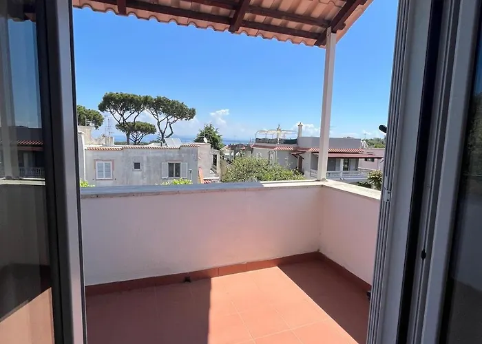 Vale Con Piscina Ischia