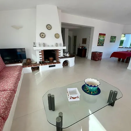 Villa Vale Con Piscina *