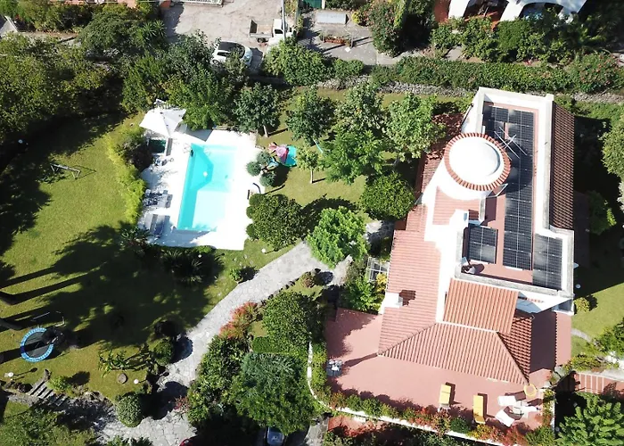 Villa Vale Con Piscina *