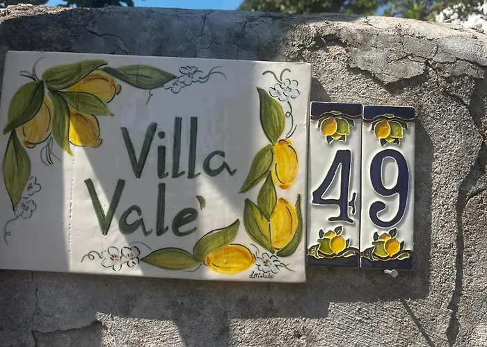 Vale Con Piscina Вилла Искья
