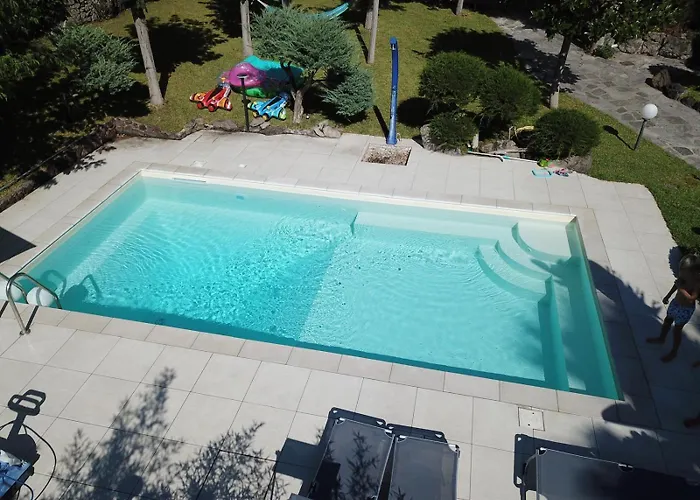Vale Con Piscina Искья
