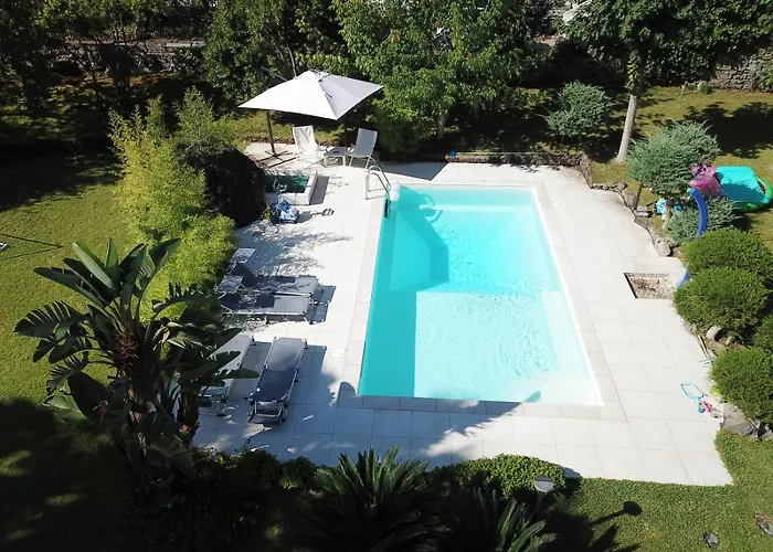 Vale Con Piscina Вилла Искья