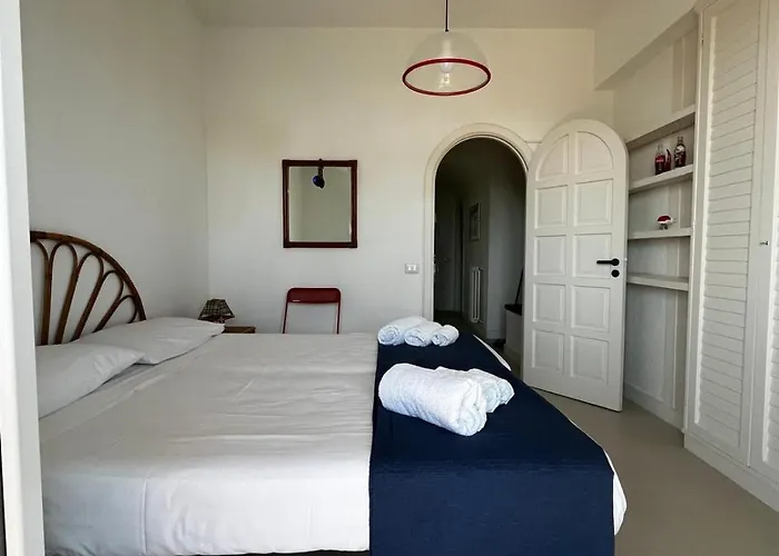 Vale Con Piscina Вилла Искья